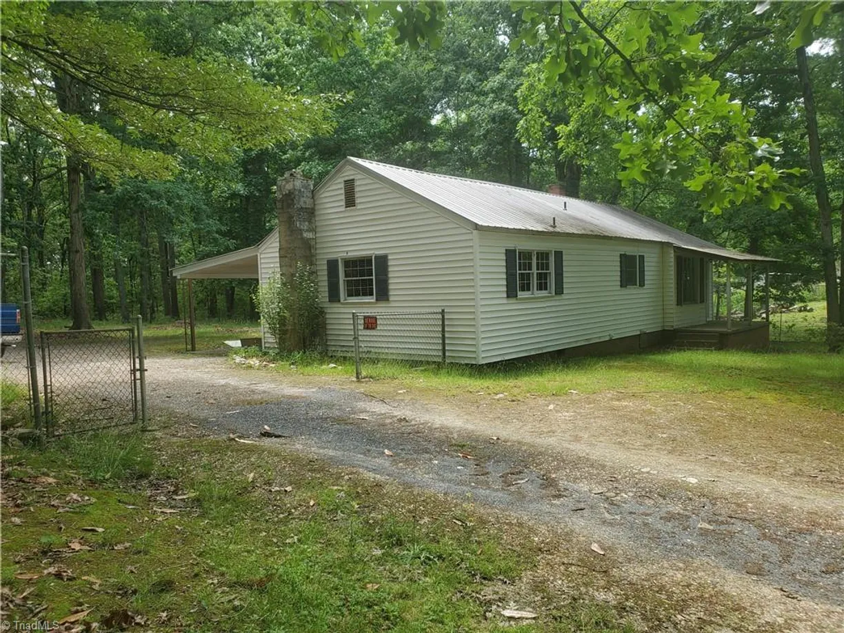 Charlotte Real Estate | View 291 Virgil Hill Road | 2 Beds, 1 Bath