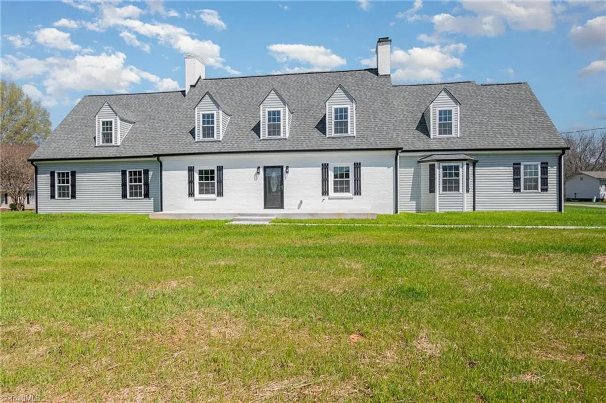 Charlotte Real Estate | View 204 N Staley Street | 3 Beds, 3 Baths