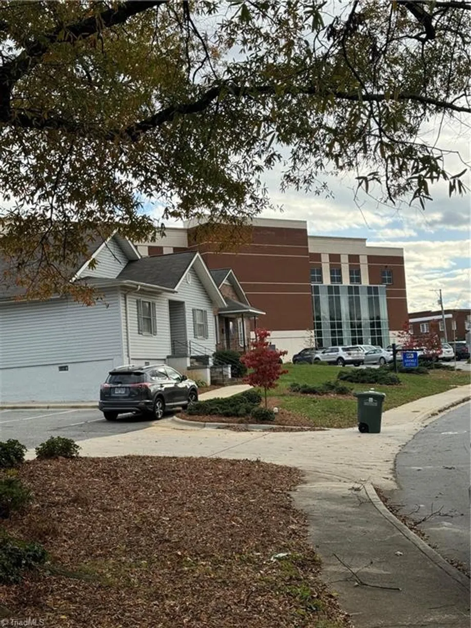 Charlotte Real Estate | View 32 Vance Circle | Listing