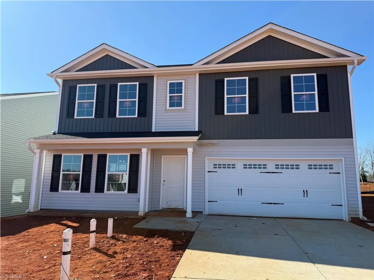 Charlotte Real Estate | View 5320 Spicewood Lake Lane | 6 Beds, 3 Baths