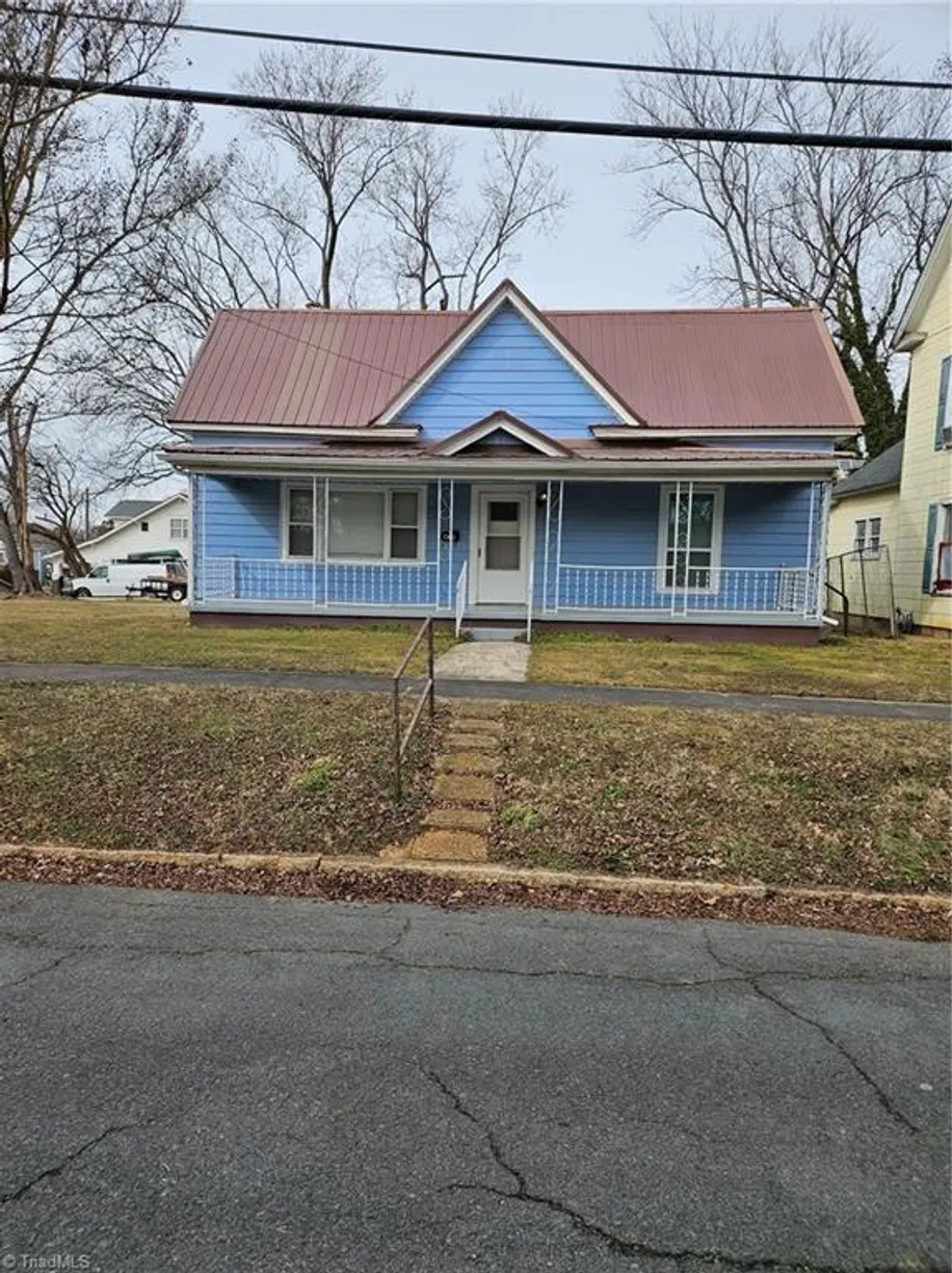 Charlotte Real Estate | View 414 S Yadkin Avenue | Listing