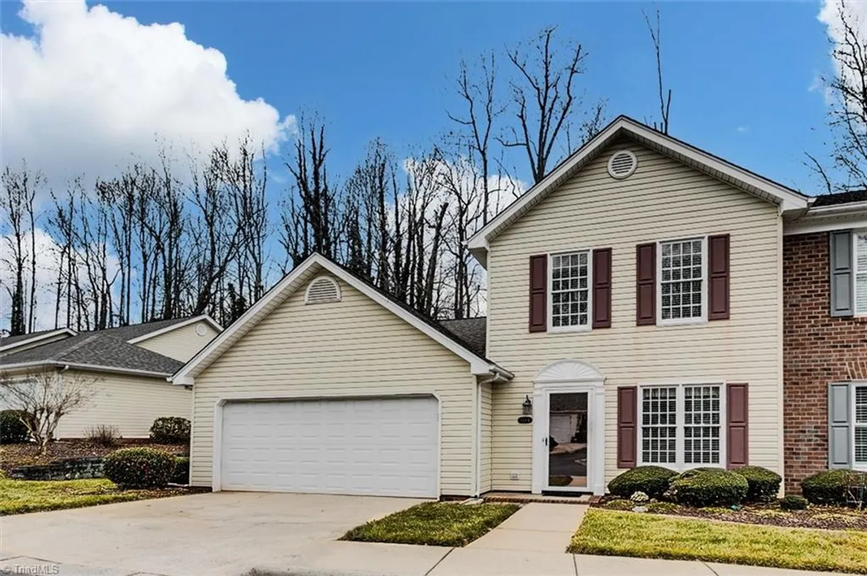 Charlotte Real Estate | View 828-A Windermere Court | 3 Beds, 2 Baths