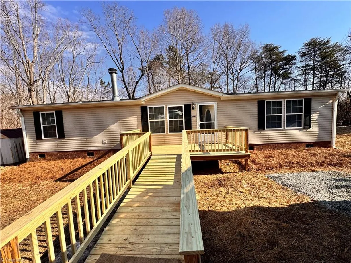 Charlotte Real Estate | View 1046 Walsh Way | Listing