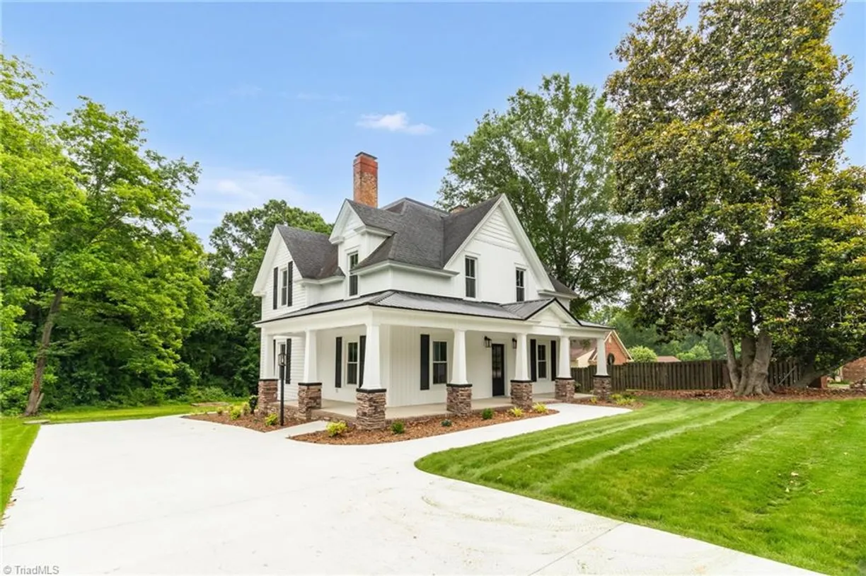 Charlotte Real Estate | View 135 Dixon Street | Listing