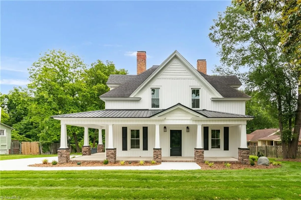 Charlotte Real Estate | View 135 Dixon Street | 4 Beds, 2 Baths
