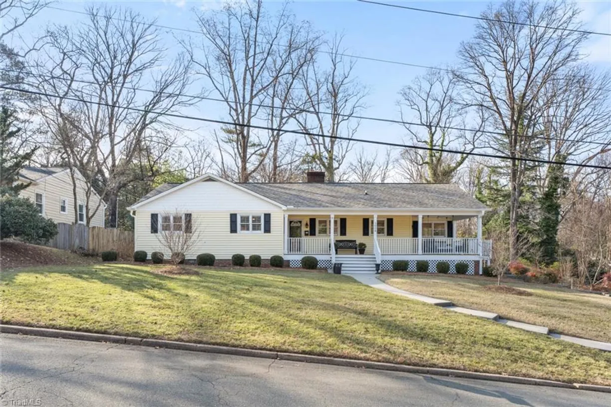 Charlotte Real Estate | View 1028 Vernon Avenue | 3 Beds, 3 Baths
