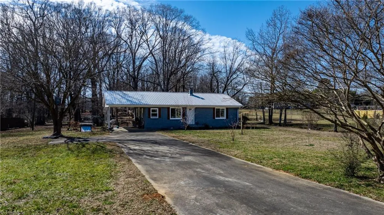 Charlotte Real Estate | View 3021 Tryon Courthouse Road | Listing