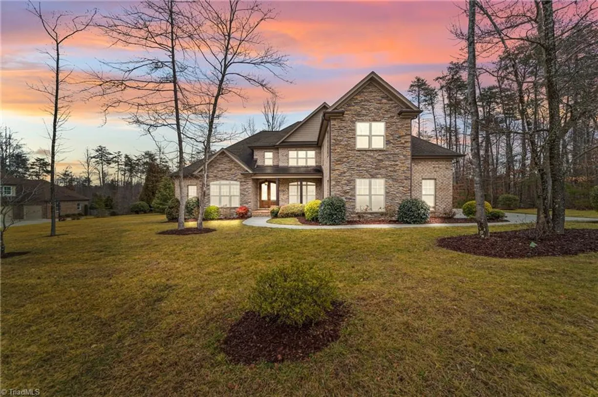 Charlotte Real Estate | View 7710 Northern Estates Point | 4 Beds, 4 Baths