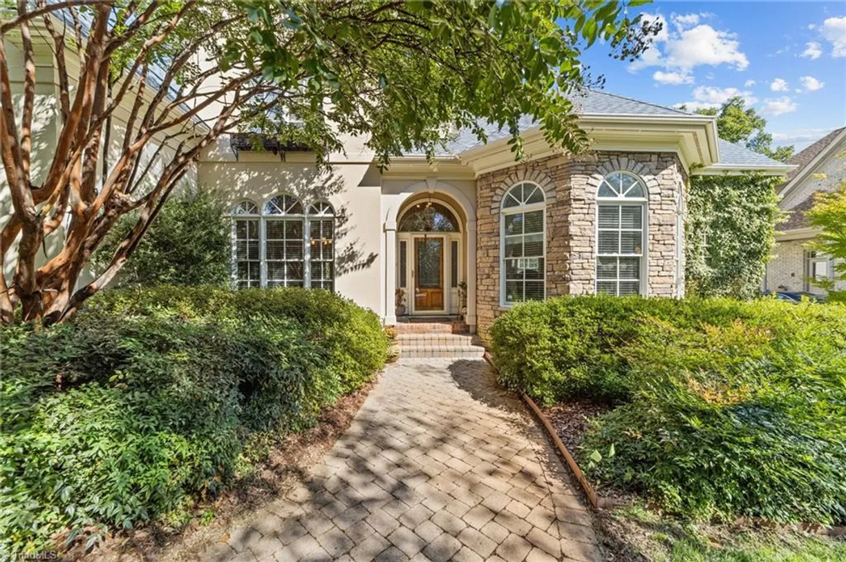 Charlotte Real Estate | View 900 Jefferson Wood Lane | Listing