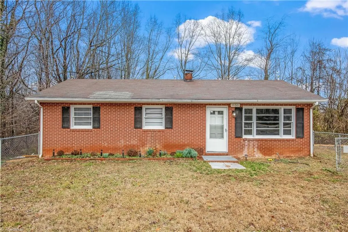 Charlotte Real Estate | View 1151 Mountain View Road | 3 Beds, 1 Bath