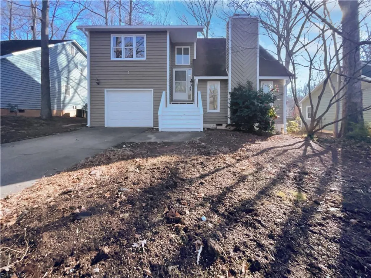 Charlotte Real Estate | View 6025 Allington Court | 3 Beds, 2 Baths