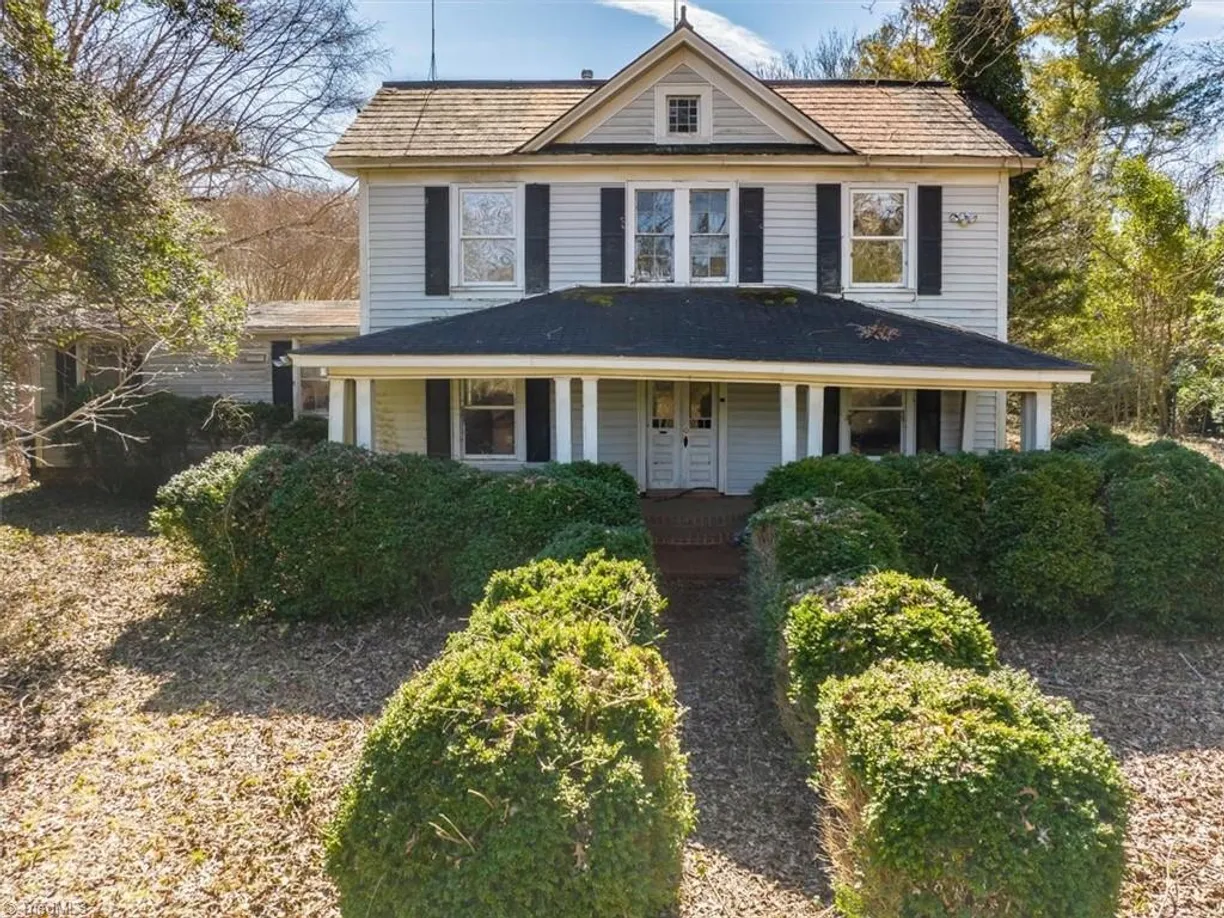 Charlotte Real Estate | View 2930 Wayne White Road | 3 Beds, 2 Baths
