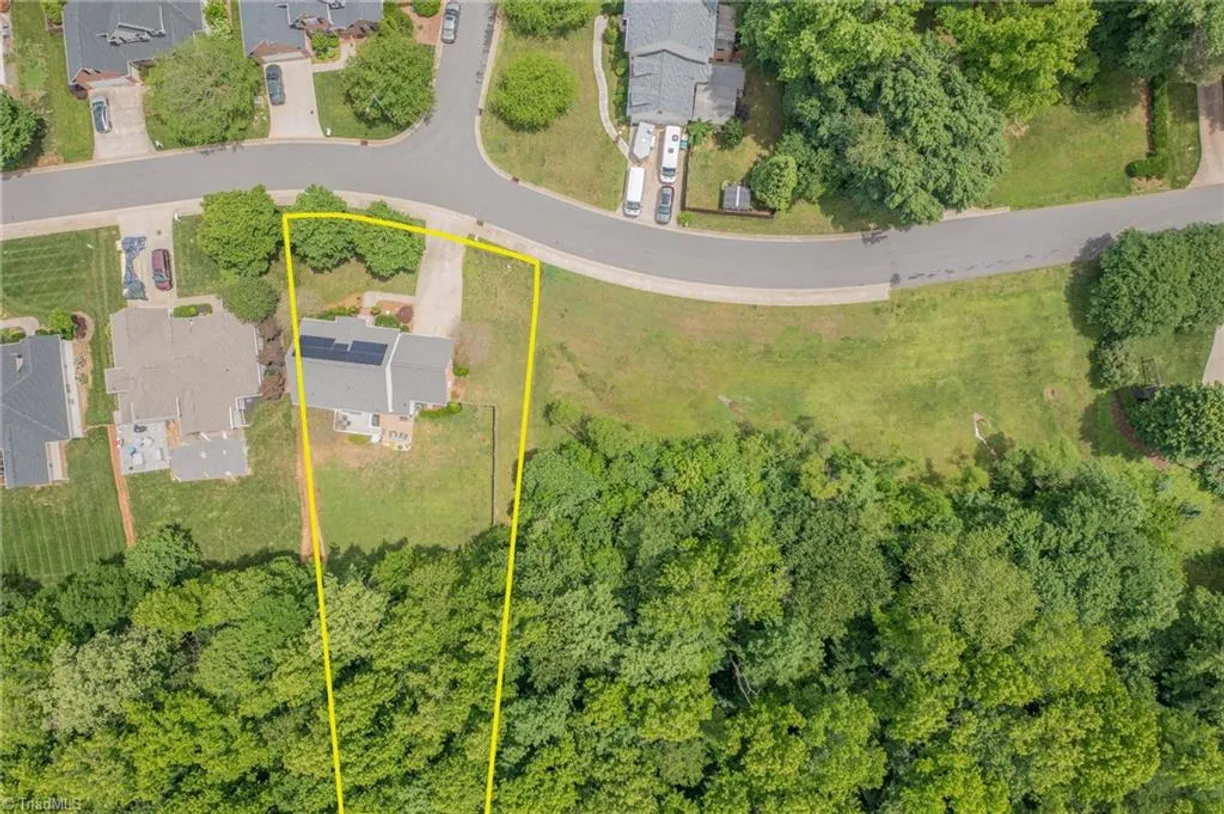 Charlotte Real Estate | View 701 Barrocliff Road | Listing