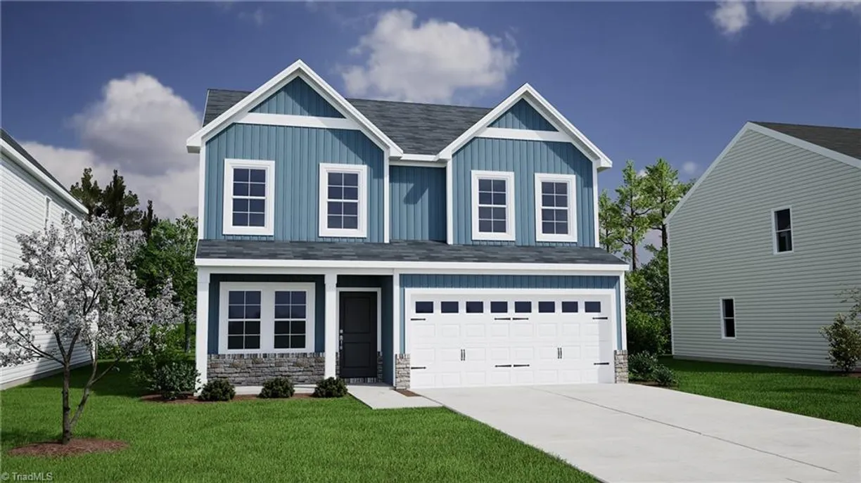 Charlotte Real Estate | View 4333 Honeysuckle Vine Drive | 5 Beds, 3 Baths