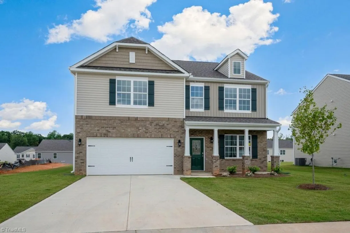 Charlotte Real Estate | View 6581 Clark Creek Trail | 4 Beds, 2 Baths