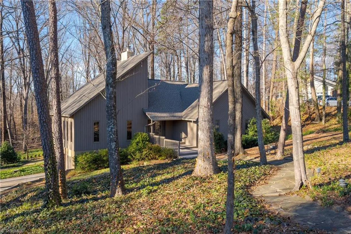 Charlotte Real Estate | View 5410 Francisco Drive | 3 Beds, 3 Baths