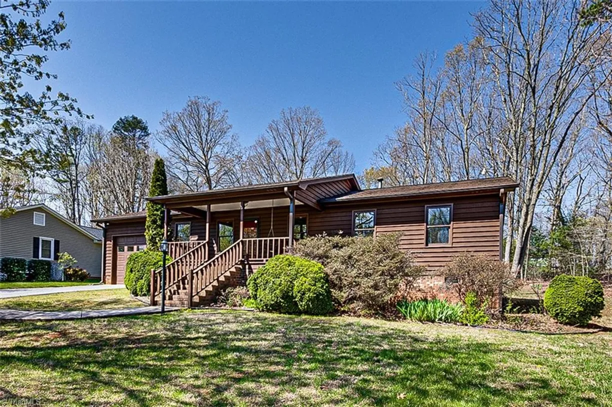Charlotte Real Estate | View 1922 Sunny Lane | 3 Beds, 2 Baths