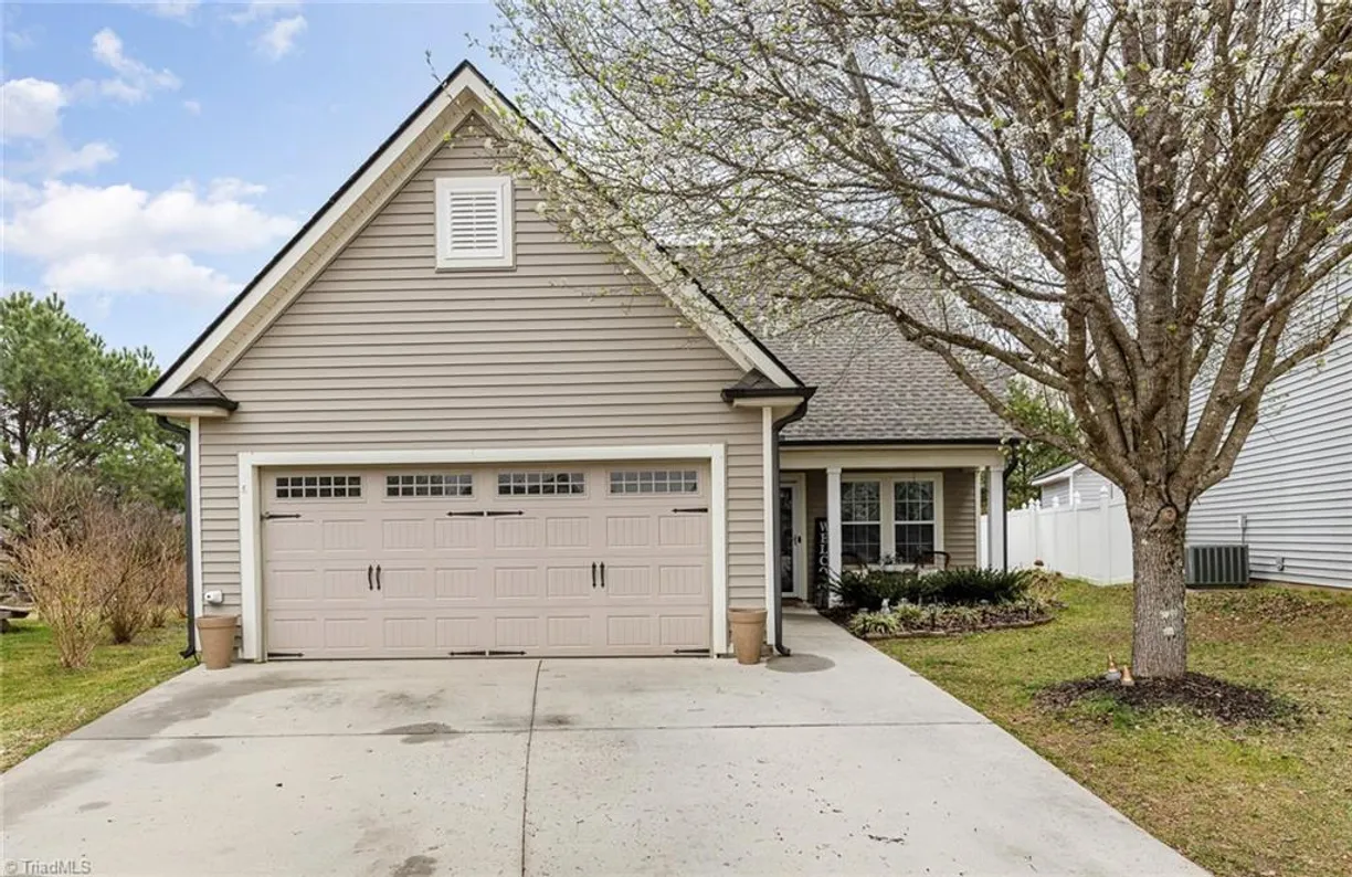 Charlotte Real Estate | View 5718 Misty Meadows Court | 4 Beds, 2 Baths