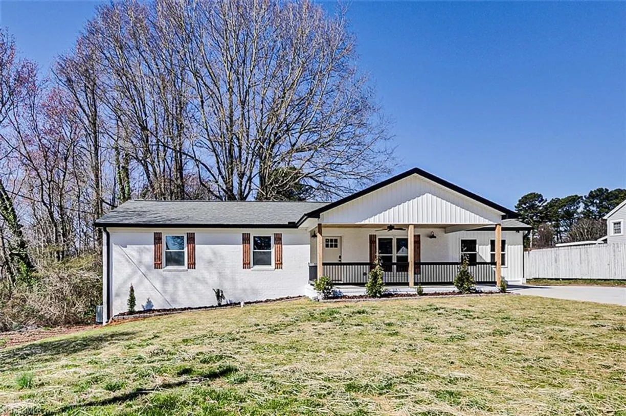 Charlotte Real Estate | View 1204 Cliff Road | Listing