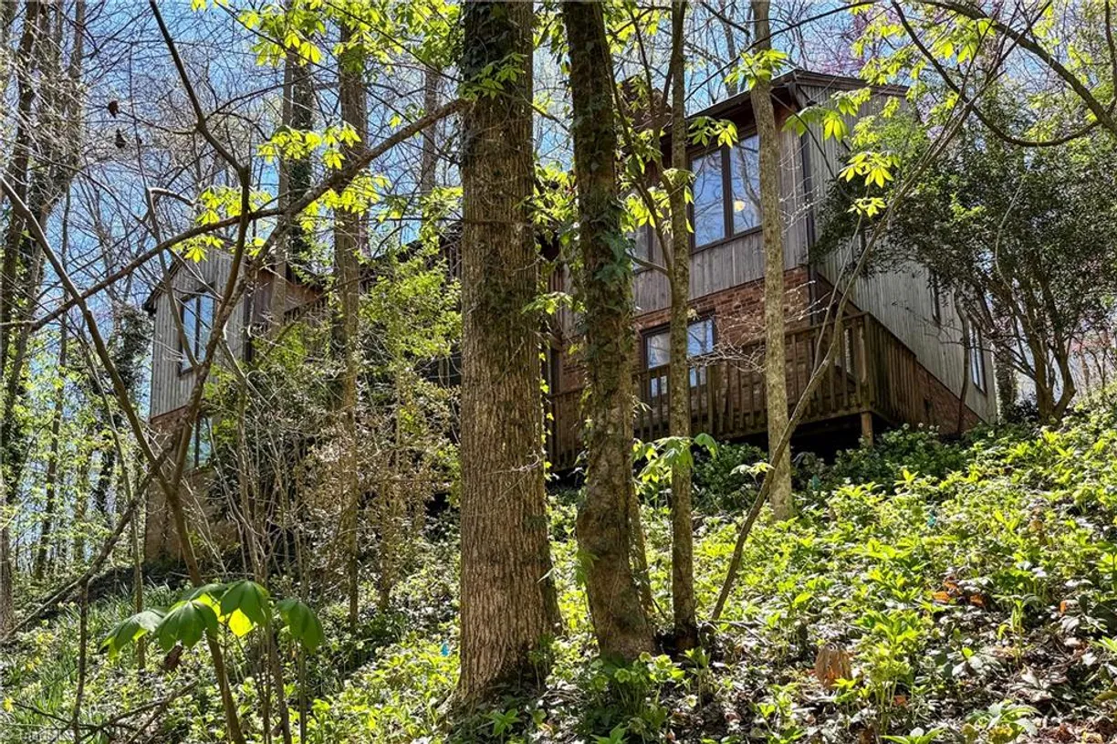 Charlotte Real Estate | View 209 River Road | 2 Beds, 2 Baths