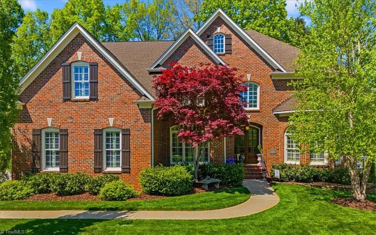 Charlotte Real Estate | View 804 Northern Shores Lane | 4 Beds, 4 Baths