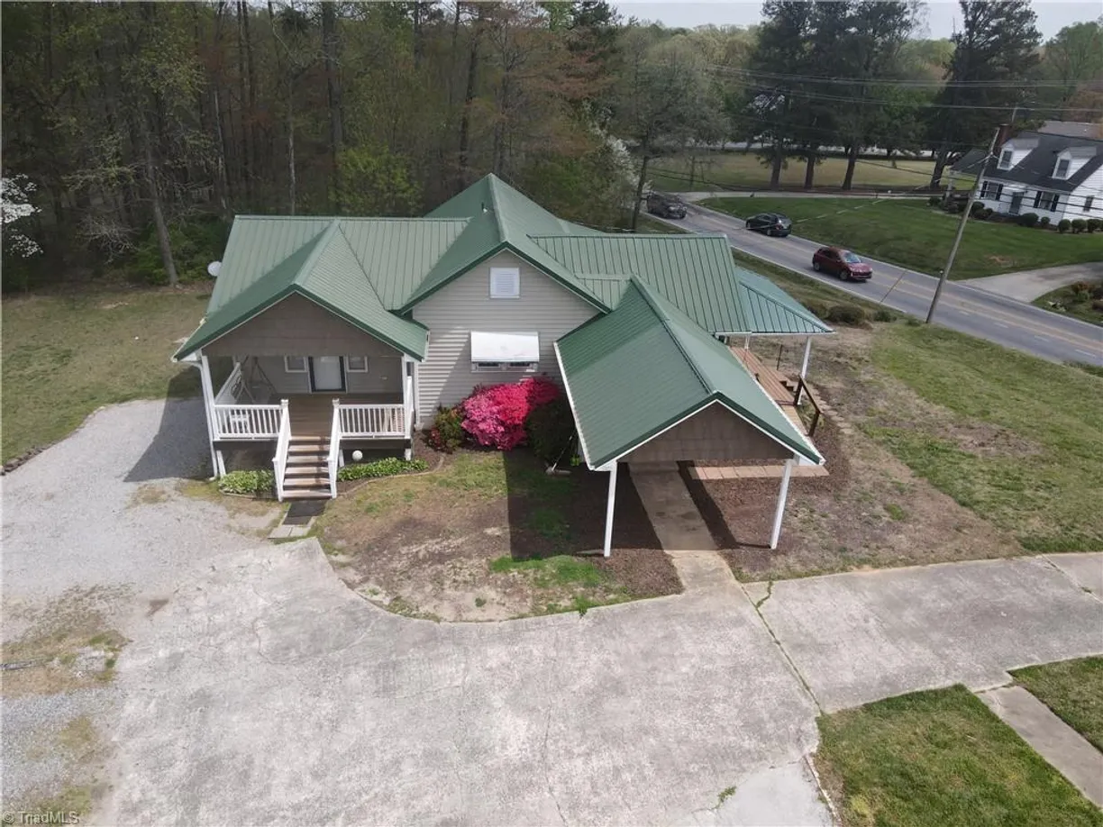 Charlotte Real Estate | View 4717 Kernersville Road | Listing