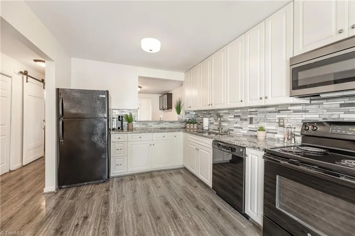Charlotte Real Estate | View 907 Shelby Drive, D | 2 Beds, 2 Baths