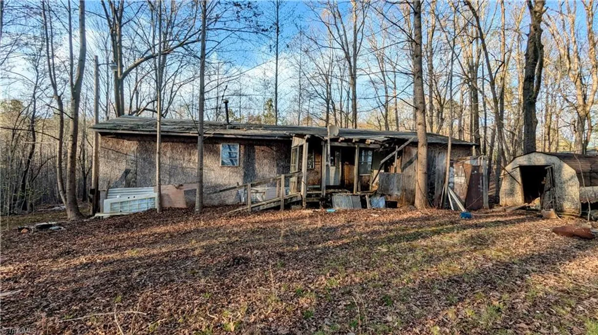 Charlotte Real Estate | View 2426 Woodfield Drive | 3 Beds, 2 Baths
