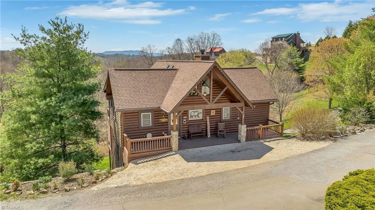Charlotte Real Estate | View 256 Deer Knoll Drive | 2 Beds, 2 Baths