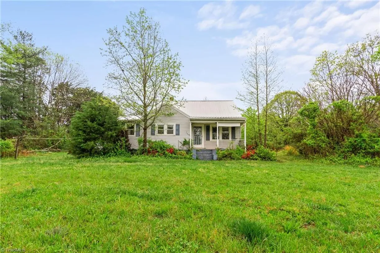 Charlotte Real Estate | View 4040 Old Julian Road | 3 Beds, 1 Bath