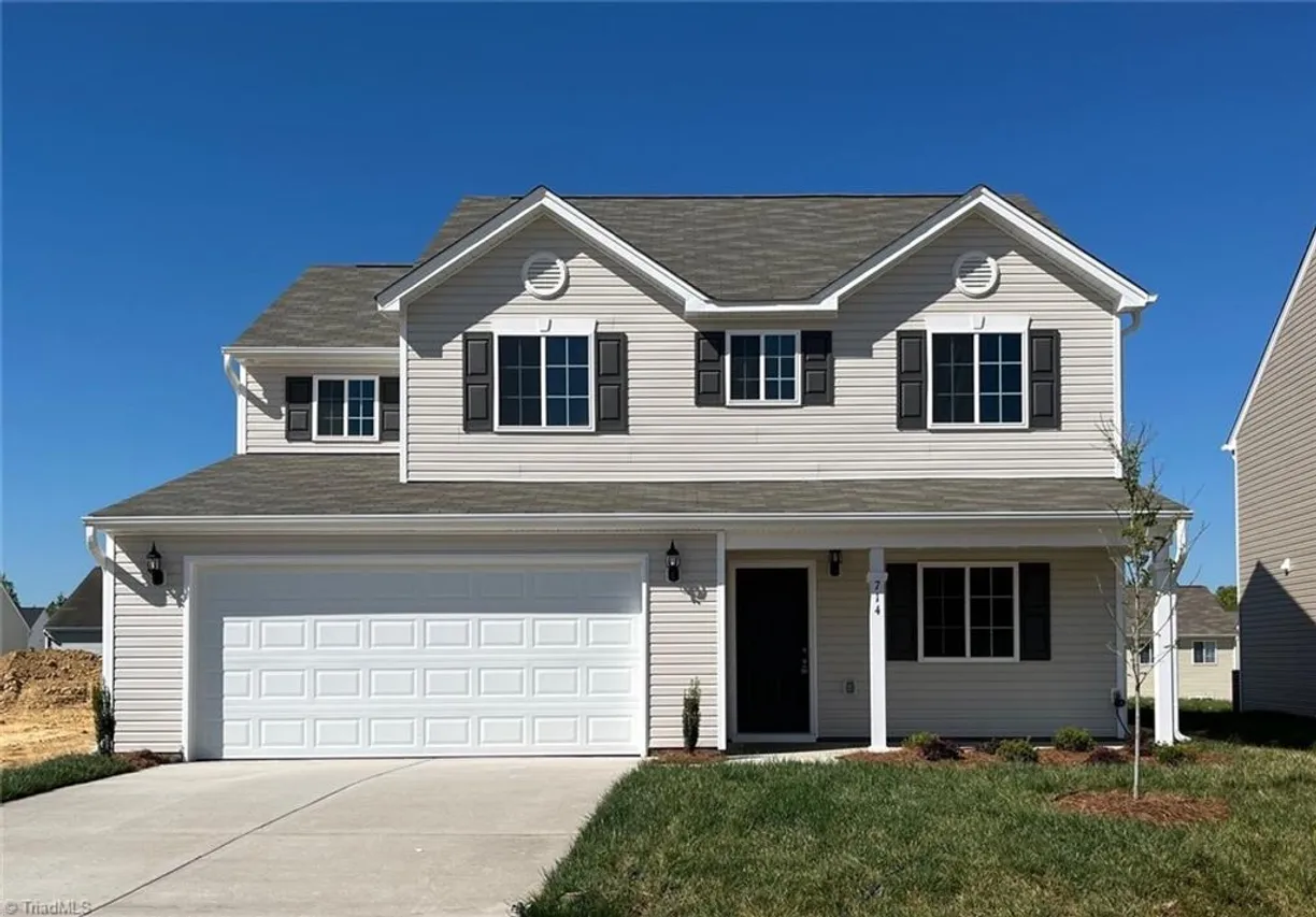 Charlotte Real Estate | View 738 Torbay Drive | 4 Beds, 2 Baths