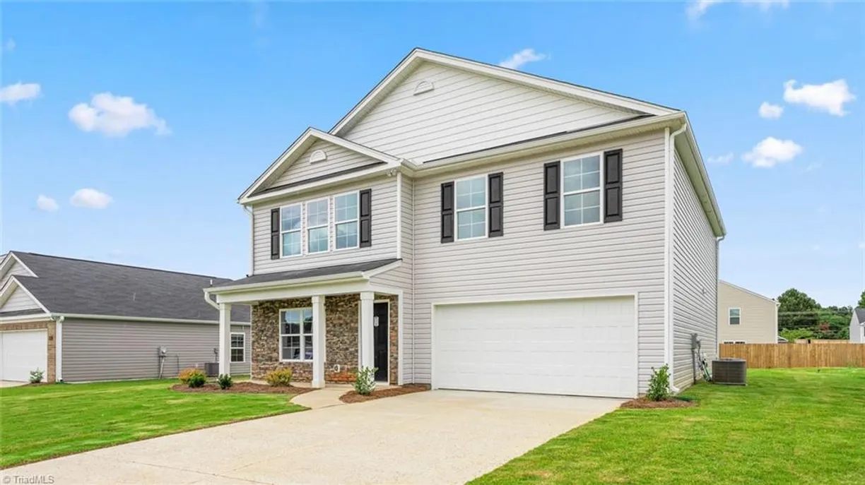 Charlotte Real Estate | View 506 Lochalsh Drive | Listing