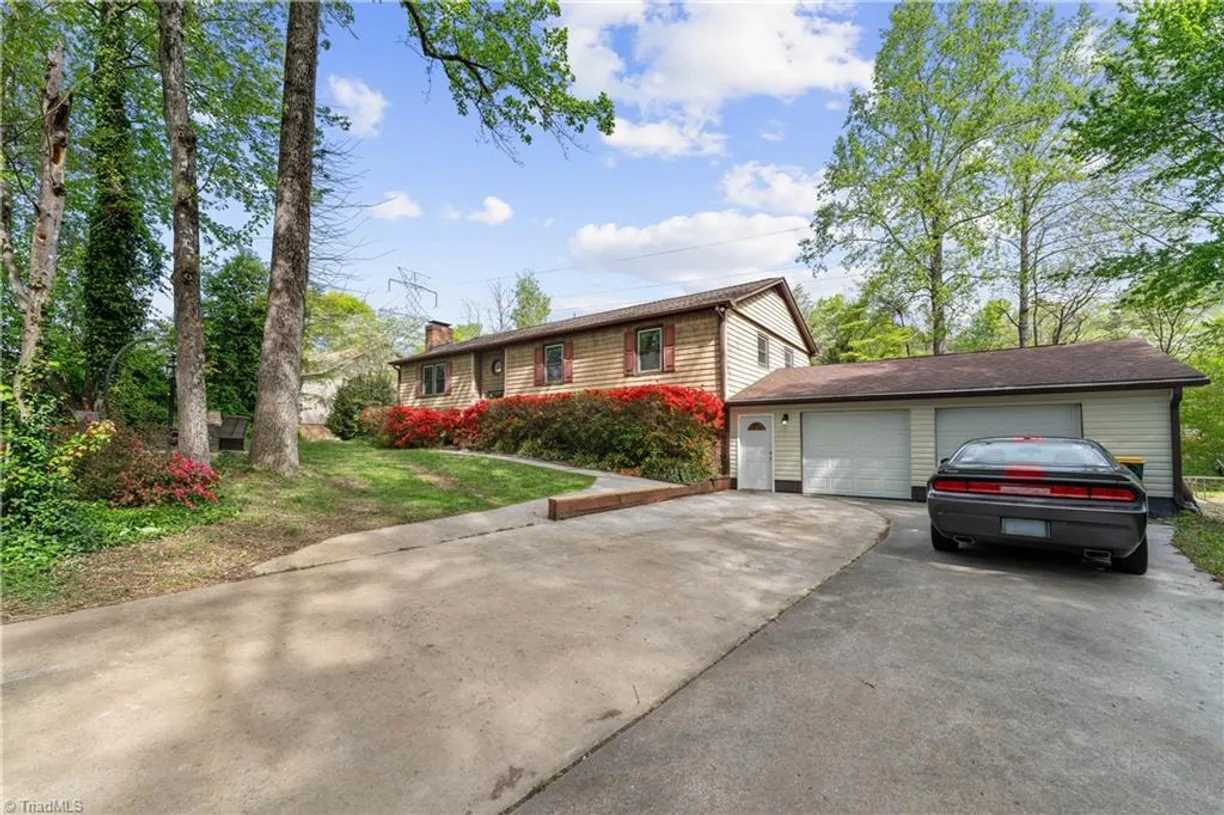Charlotte Real Estate | View 459 Forest Creek Drive | Listing