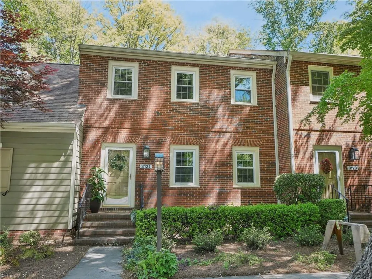 Charlotte Real Estate | View 3121 Sedgefield Gate Road | Listing