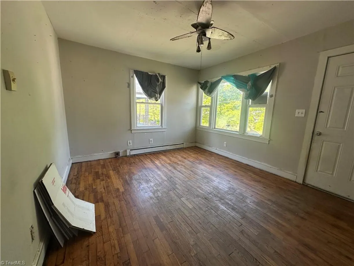 Charlotte Real Estate | View 501 N WASHINGTON Avenue | Listing