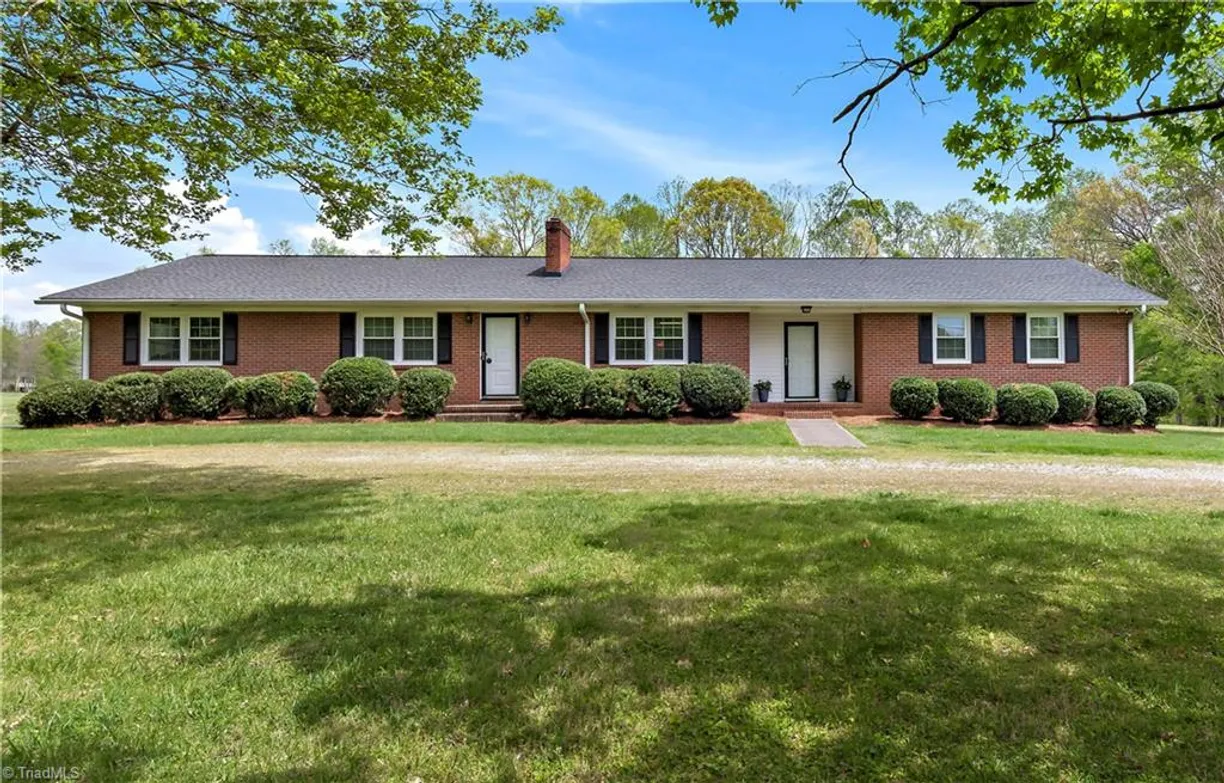 Charlotte Real Estate | View 2571 Harper Road | 3 Beds, 2 Baths