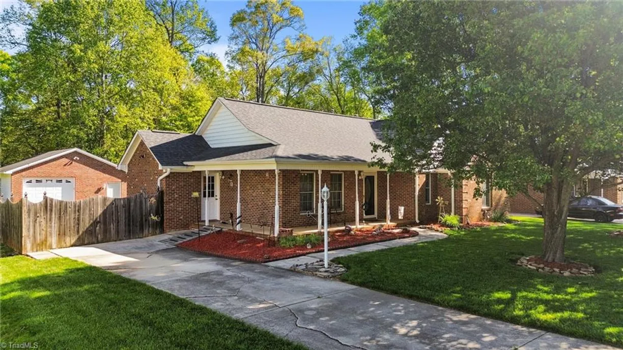 Charlotte Real Estate | View 515 Kelly Circle | 3 Beds, 2 Baths