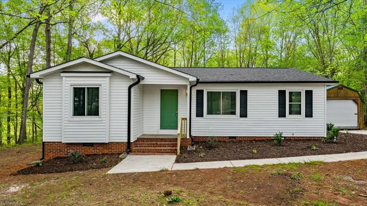 Charlotte Real Estate | View 4293 Millers Mill Road | 3 Beds, 2 Baths