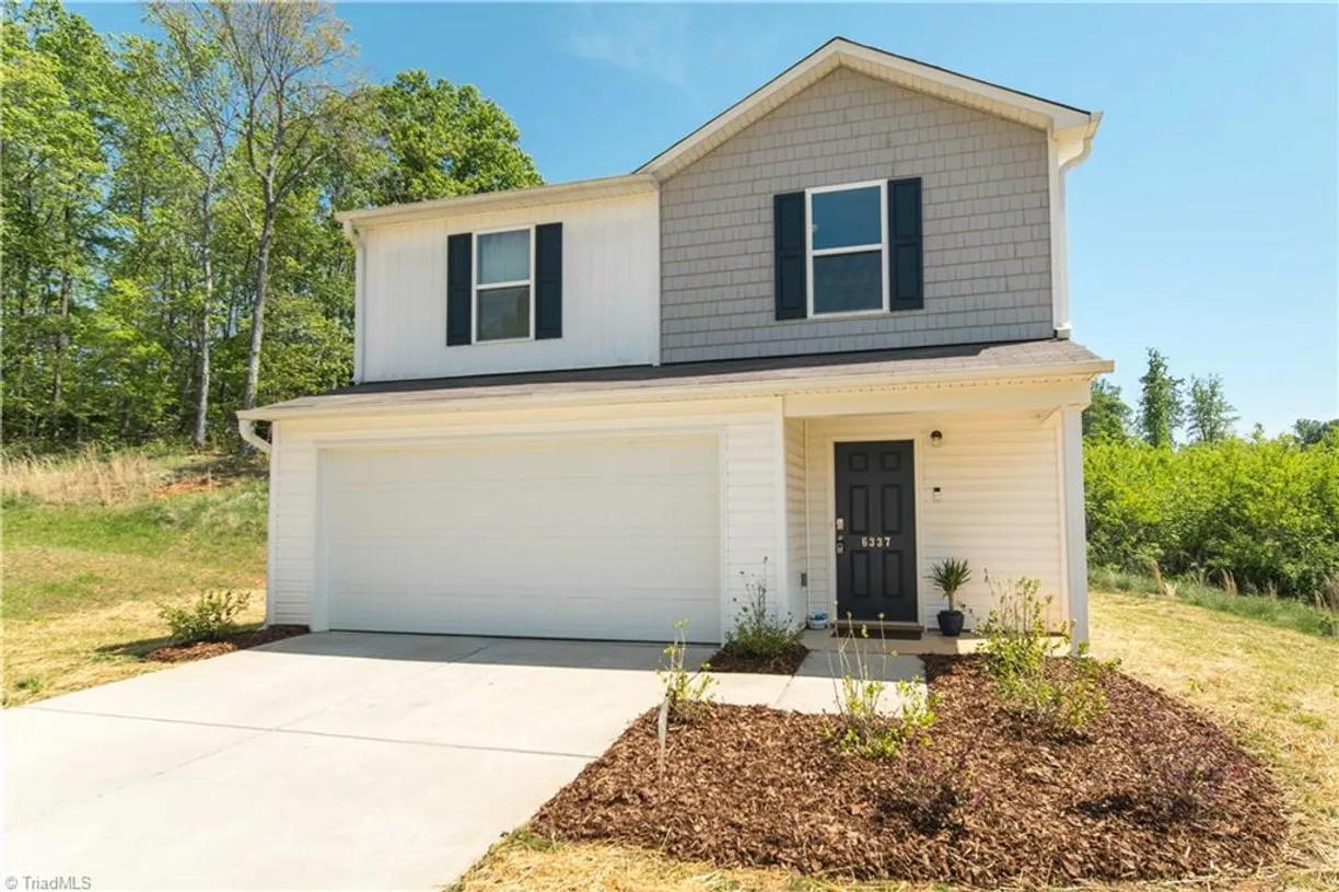 Charlotte Real Estate | View 6337 Century Lane | 3 Beds, 2 Baths
