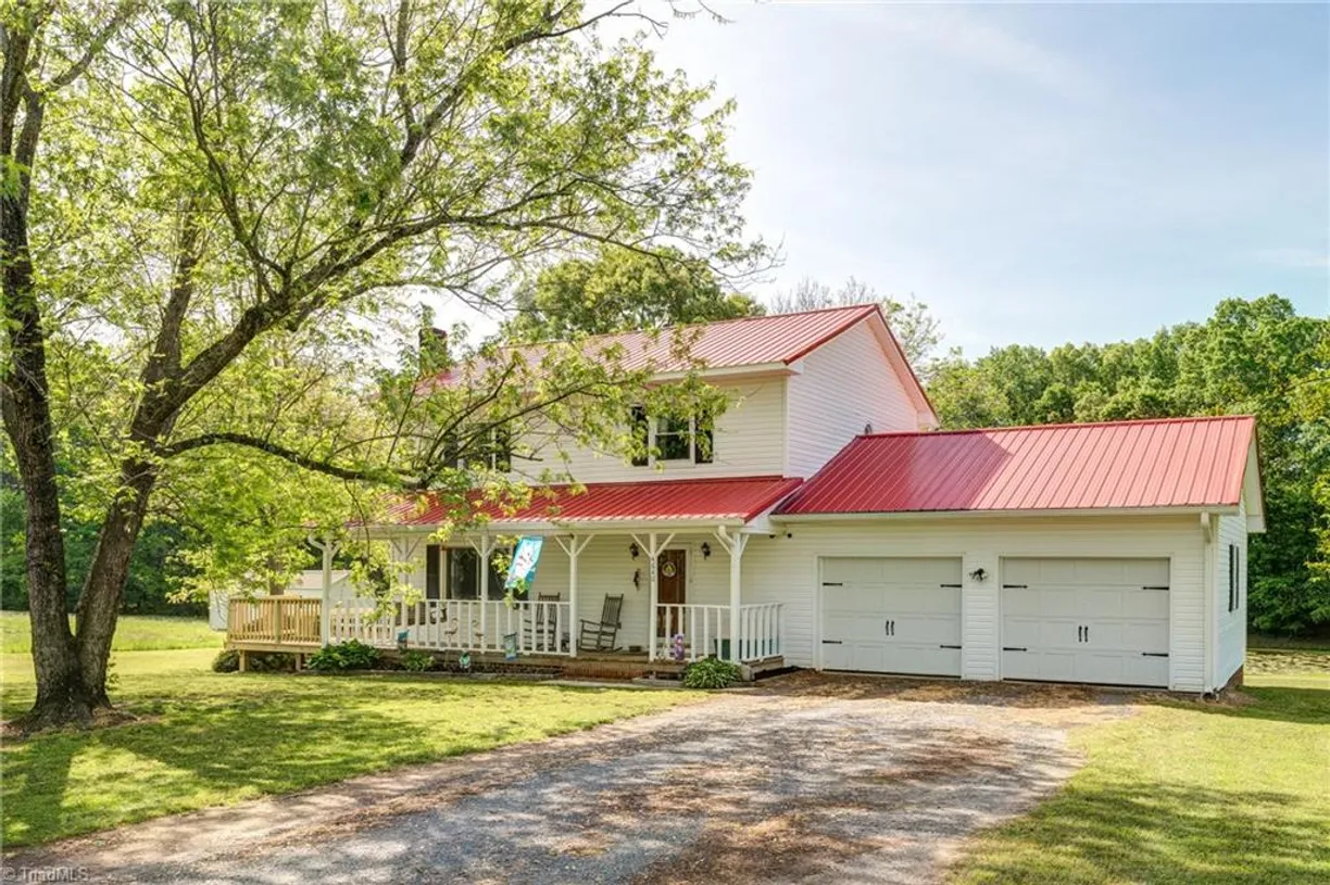 Charlotte Real Estate | View 4640 York River Road | 3 Beds, 2 Baths