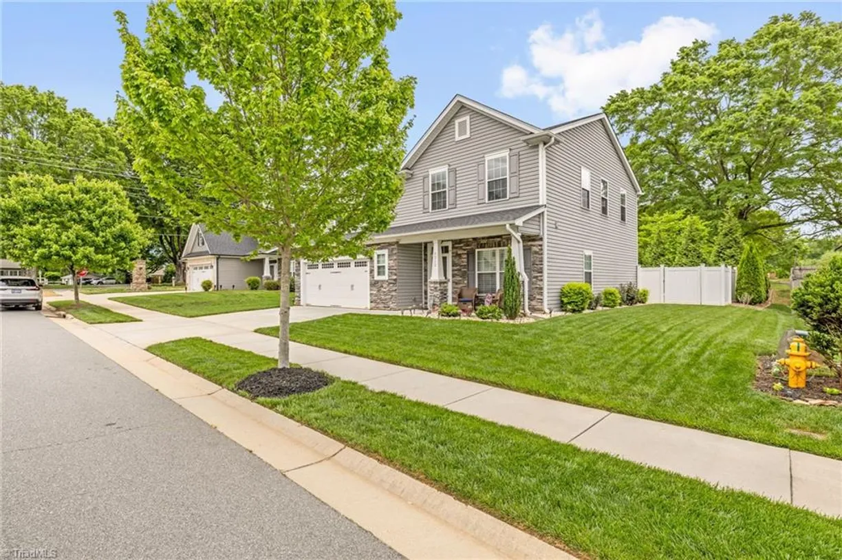 Charlotte Real Estate | View 6212 Hampton Chase Drive | Listing