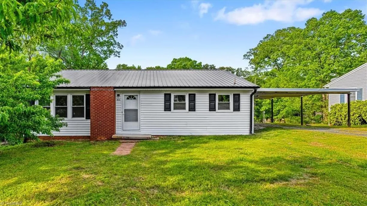 Charlotte Real Estate | View 311 Sharon Avenue | 3 Beds, 1 Bath
