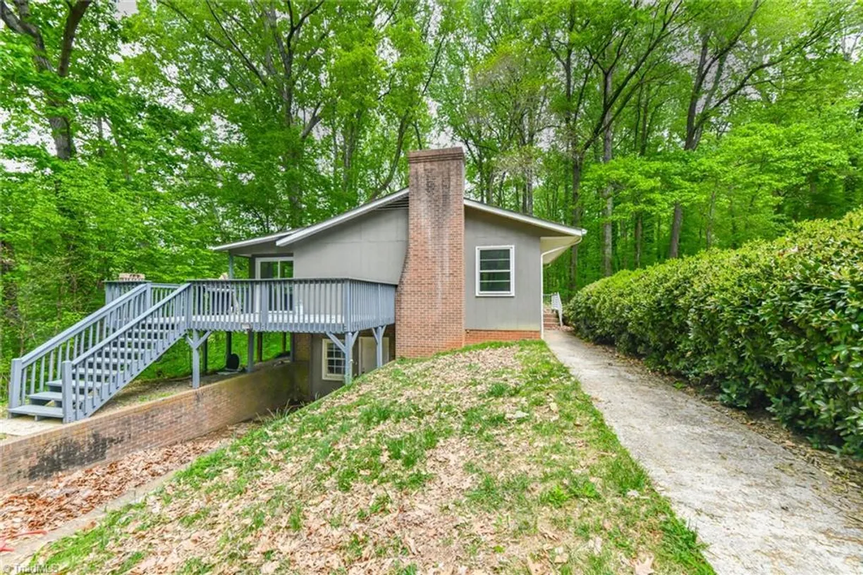 Charlotte Real Estate | View 2307 Barn Swallow Road | Listing