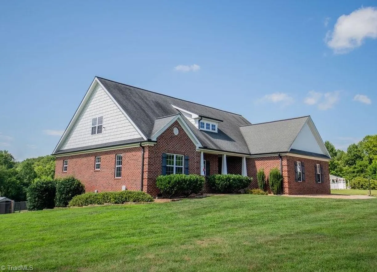 4105 Double B Trail, Hamptonville, NC 27020 Property for sale