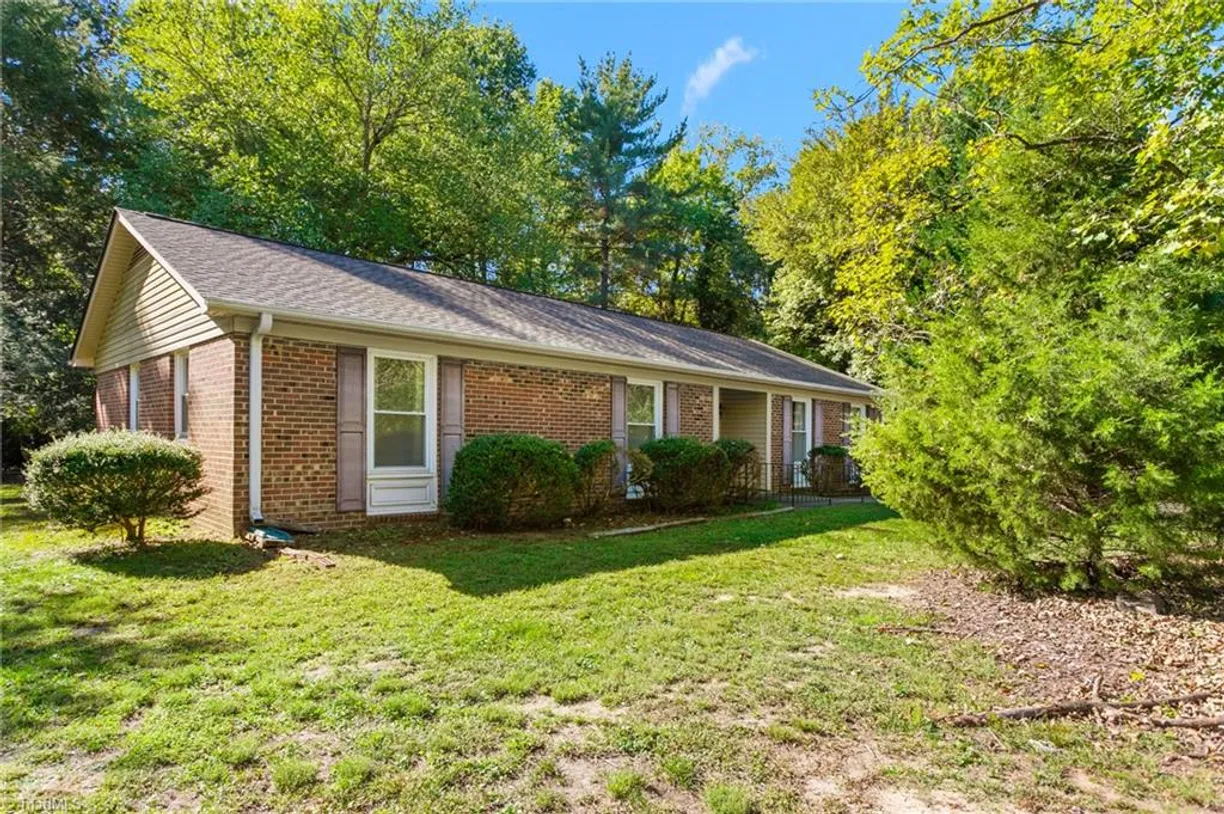 3 Roxby Court, Greensboro, NC 27455 Property for sale
