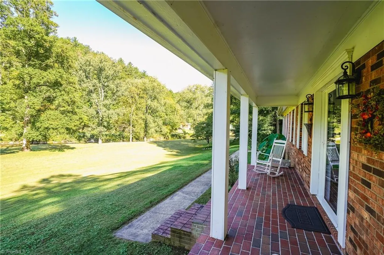 5609 Elk Creek Darby Road #Elk Creek Darby Rd, Ferguson, NC 28624 ...