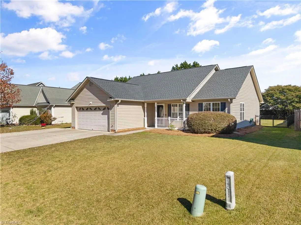 4751 Eagle Path, Winston-Salem, NC 27127 Property for sale