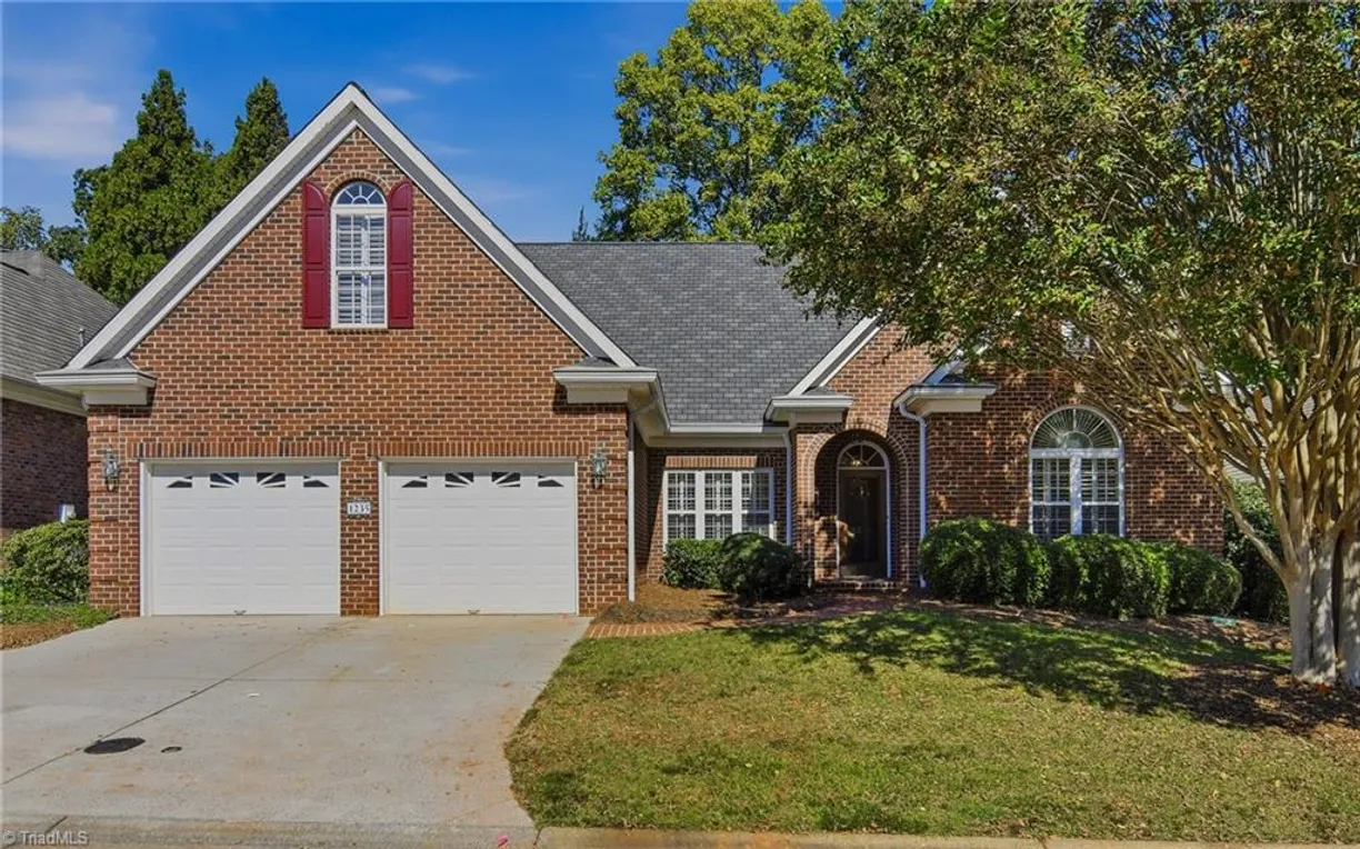 1235 Thornhill Lane, Winston-Salem, NC 27106 Property for sale