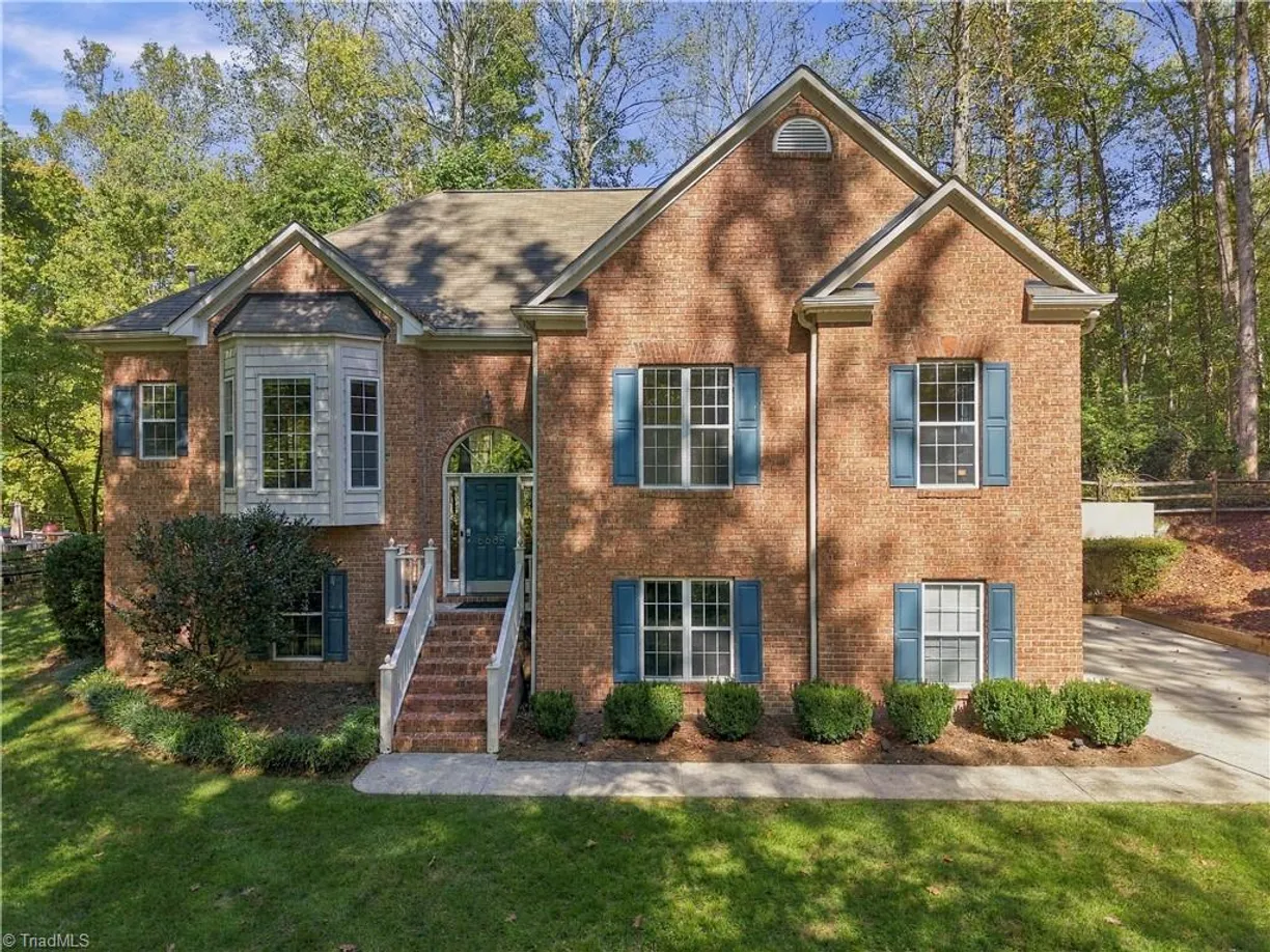 6689 Currieton Drive, Oak Ridge, NC 27310 Property for sale