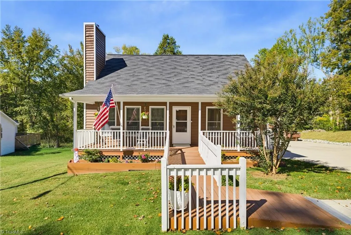 4013 Carriage House Circle, Trinity, NC 27370 Property for sale